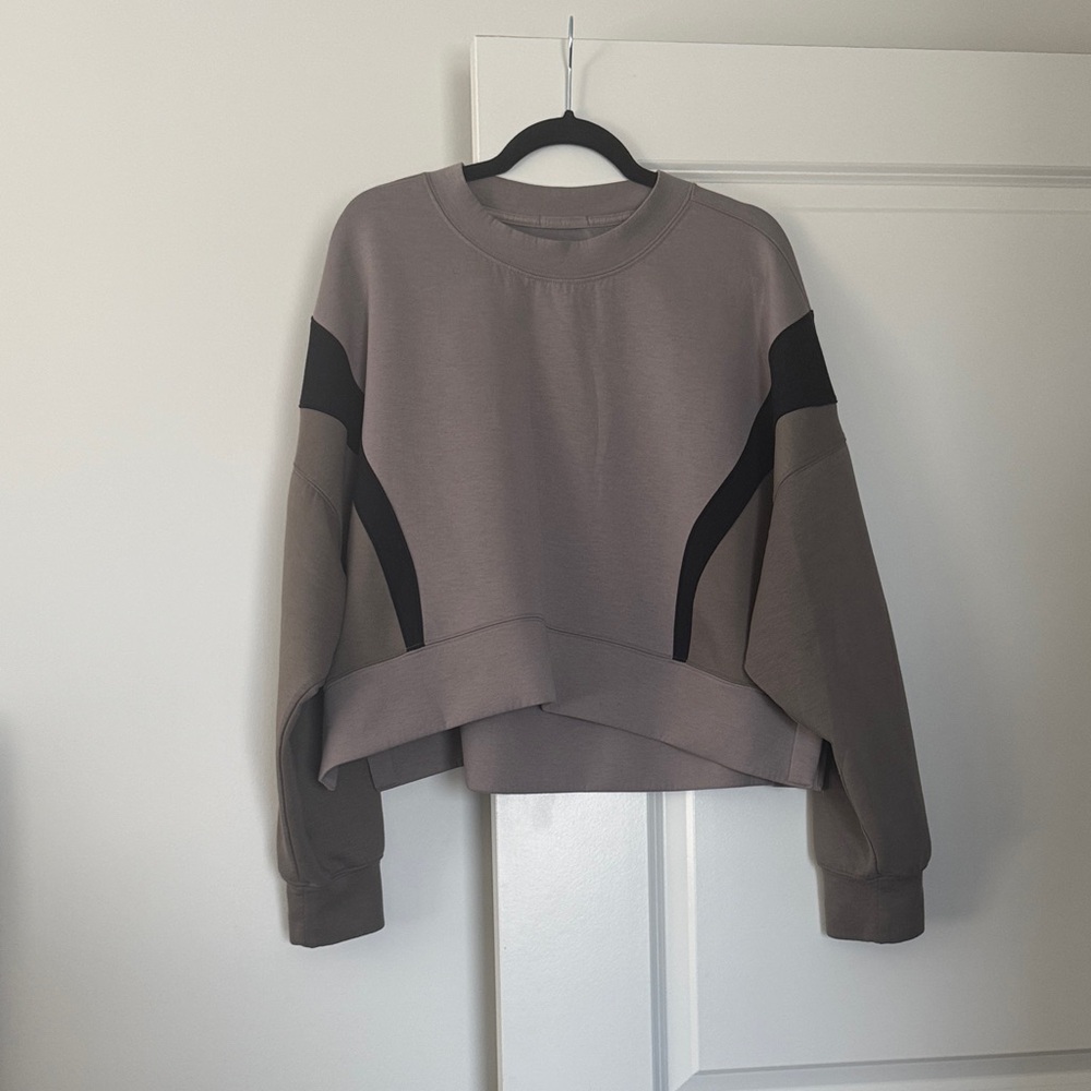 YPB Women's Colorblock Crop Sweatshirt